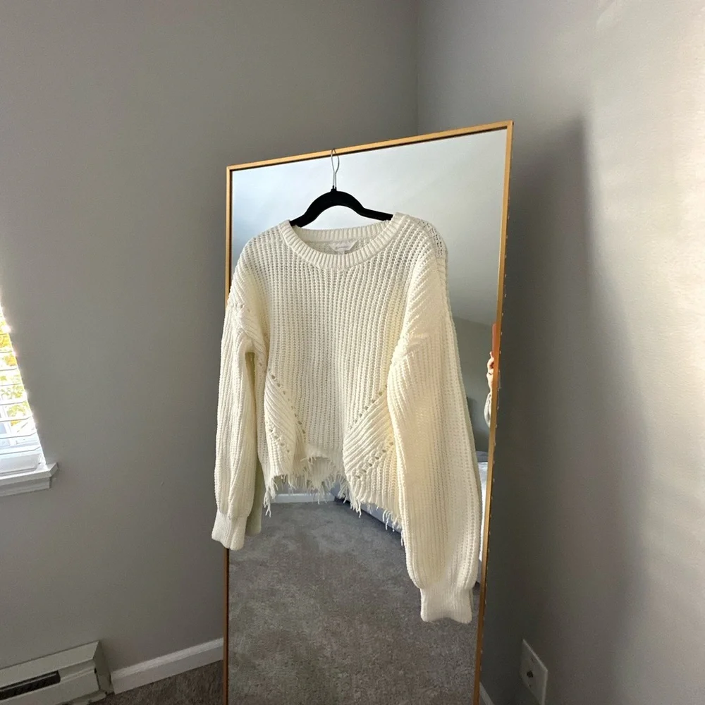 White Ivory Soft Sweater - Picture 1 of 6